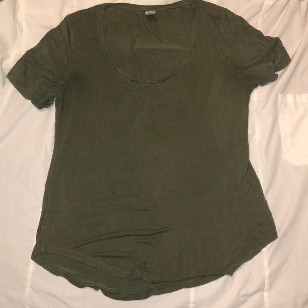 3/$20 Old Navy shirt